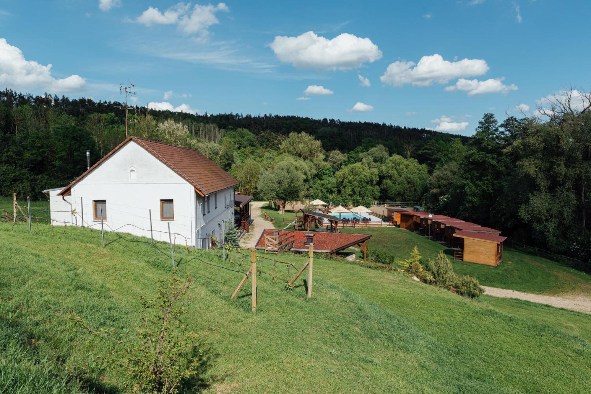 Villa Rekreacni A Jezdecky Areal Equifarm à Jevišovice Extérieur photo